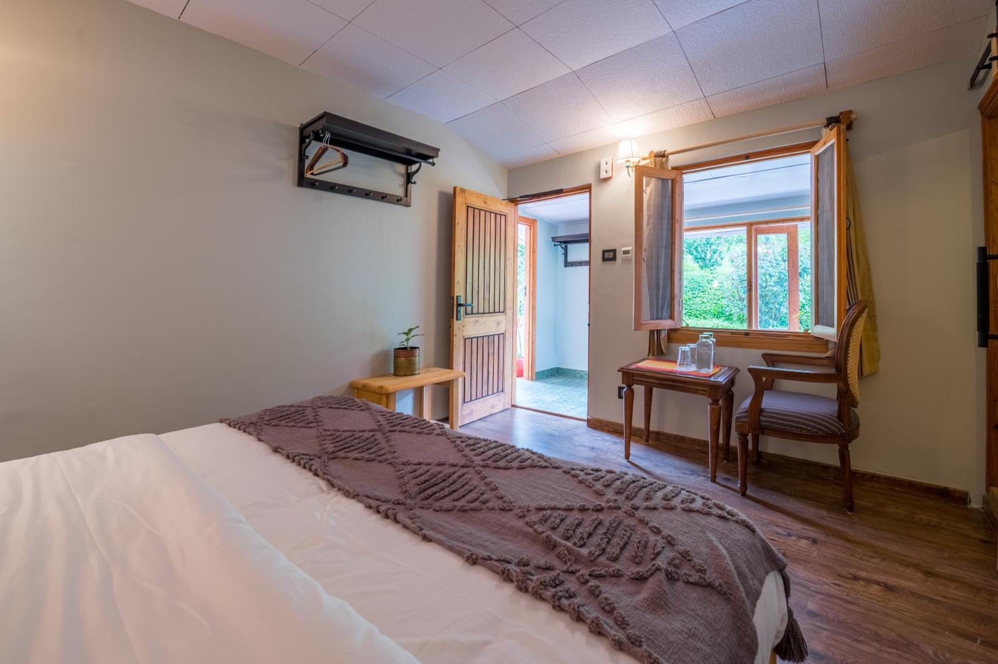 Cedar Hill Lodge - A Boutique Homestay Машобра Экстерьер фото